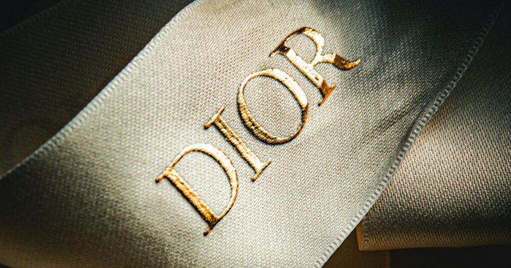 新木優子さん愛用コスメ・メイクアイテム・ヘアケアグッズ紹介 | Suki And 